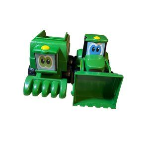 TOMY John Deere  Plastic Tractor Combine Toy Set